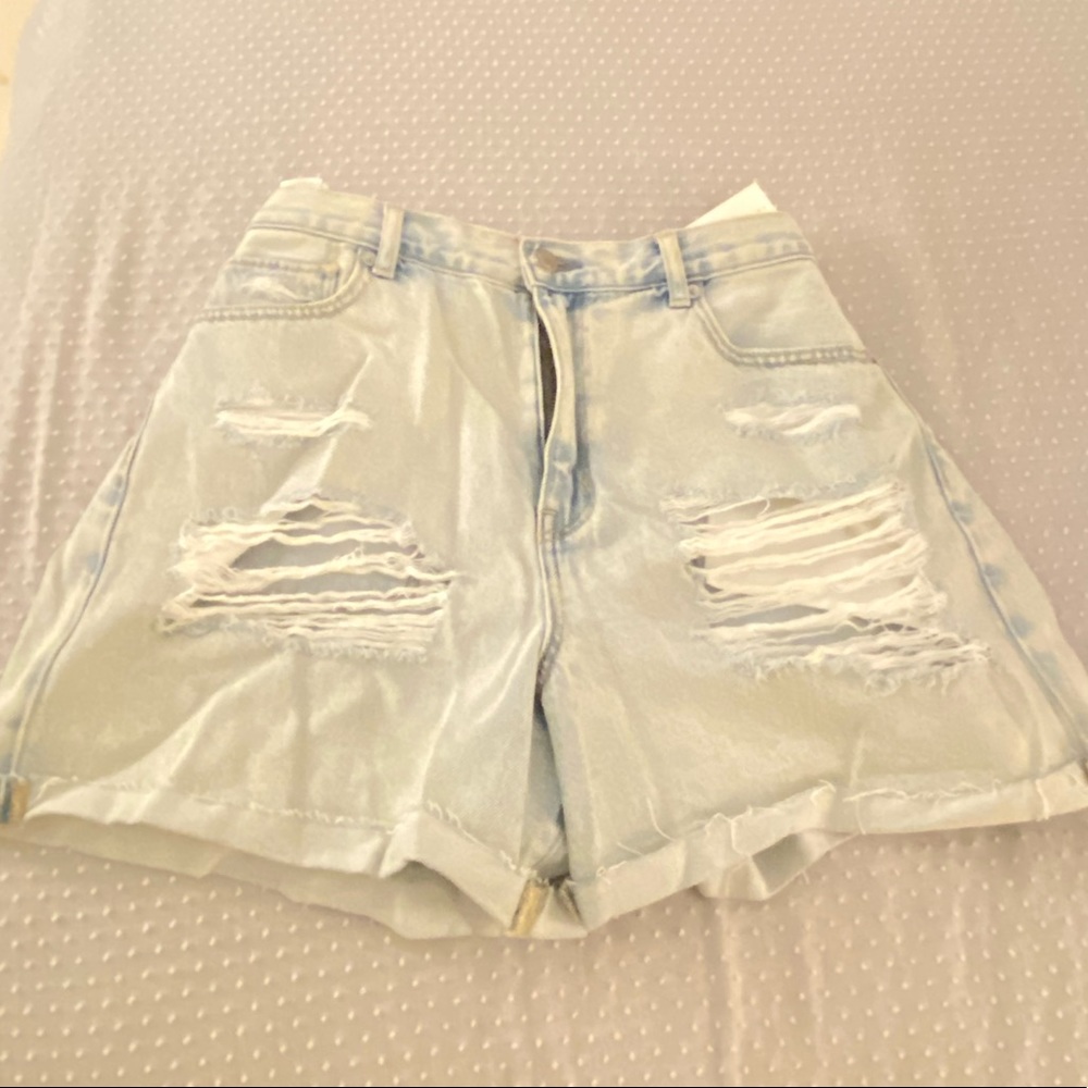 American Eagle light jean shorts